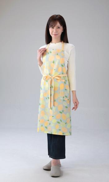 新作【VivresaVie】レモンプリントホルダーネックエプロン